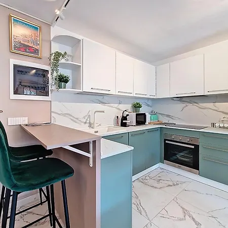 Nestor&jeeves - Le Sagittaire - Terrasse, Proche *